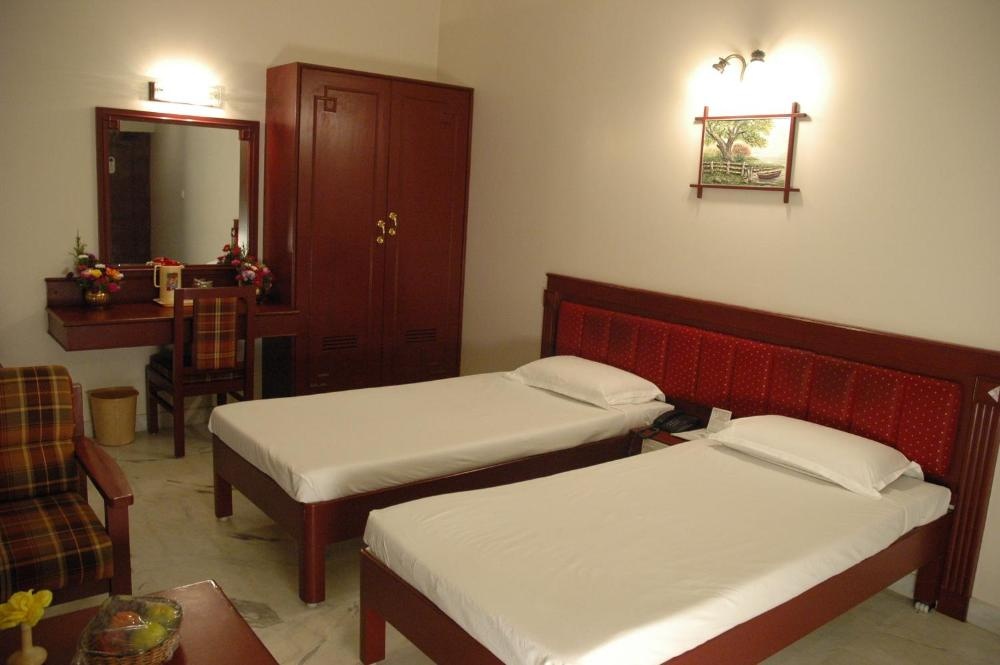Room image 2