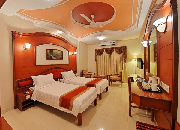 Hotel Gnanam Main image