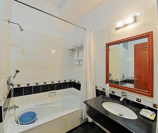 Hotel Gnanam image 5